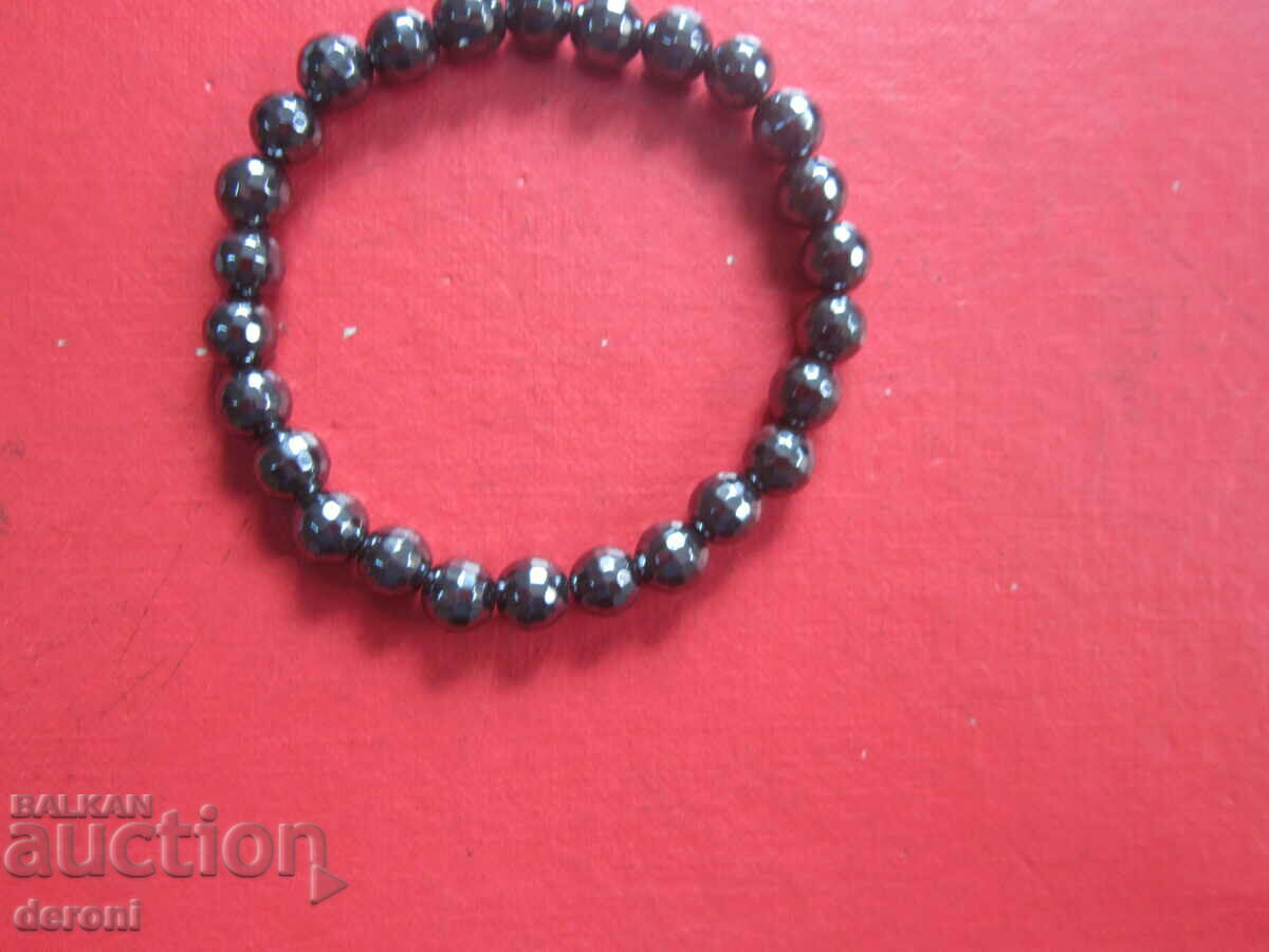 Πέτρες Βραχιόλι με τιμή 10.00 BGN | € 5.11 Πέτρες Βραχιόλι με τιμή 10.00 BGN | € 5.11