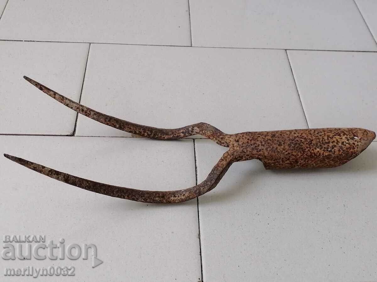 Old twin forged, villa, wrought iron with price 49.00 BGN | € 25.05 Old twin forged, villa, wrought iron with price 49.00 BGN | € 25.05