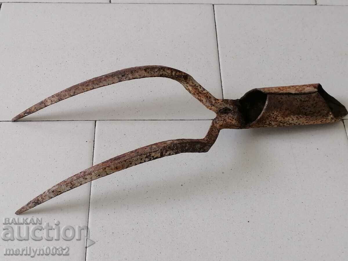 Auction Old twin forged, villa, wrought iron Auction Old twin forged, villa, wrought iron