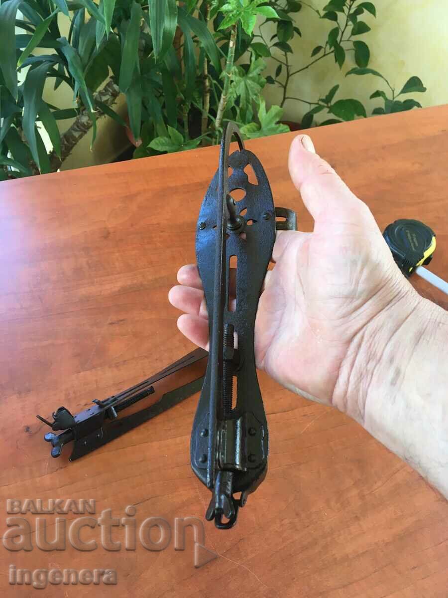 ICE SKATES VINTAGE RETRO METAL - 6 ICE SKATES VINTAGE RETRO METAL - 6