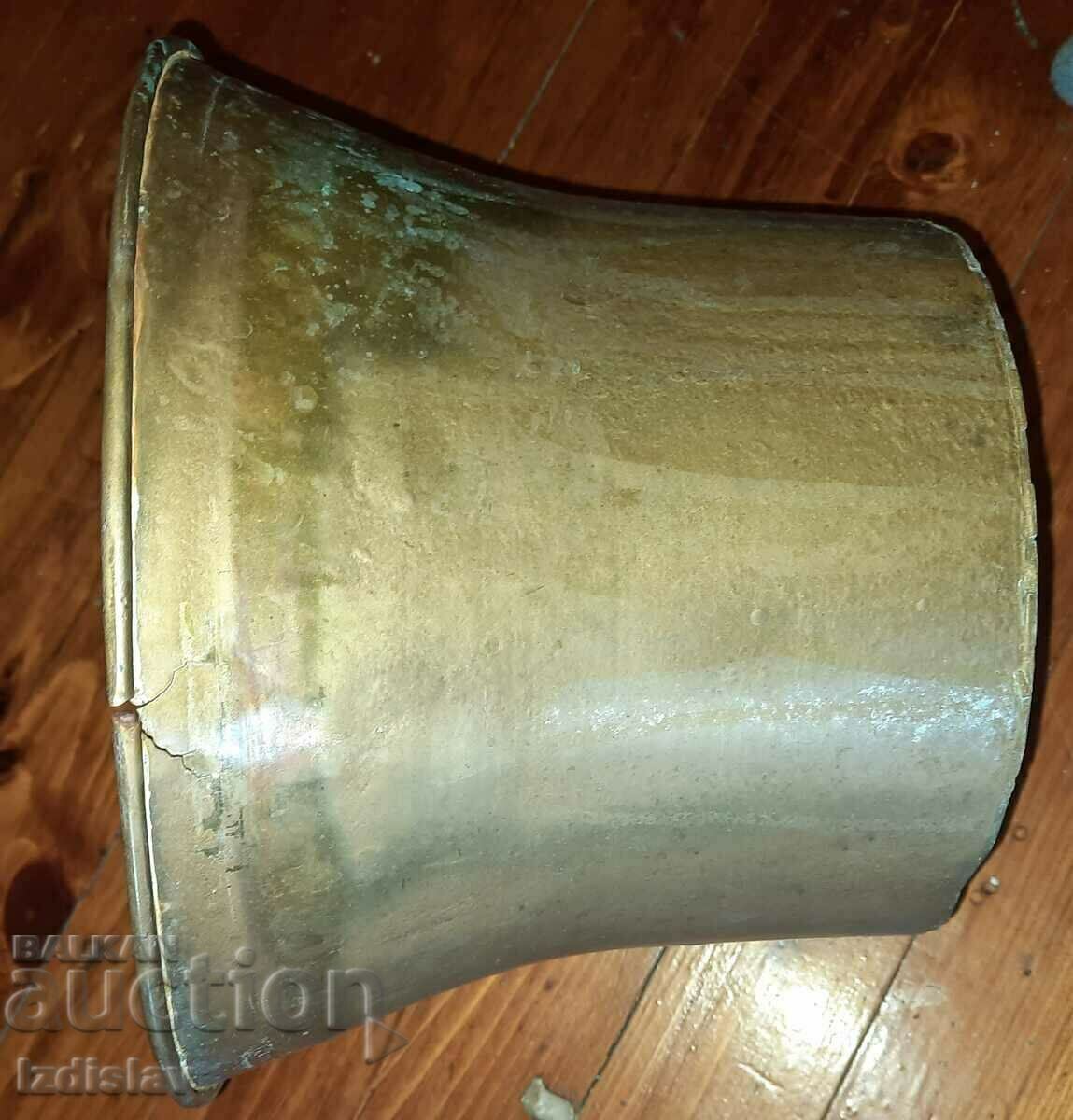 Auction Wine or champagne cooler late 19th c. Auction Wine or champagne cooler late 19th c.