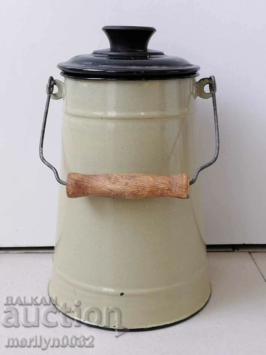 Enamel juice jug with lid, milk jug, hand painted vessel with price 69.00 BGN | € 35.28 Enamel juice jug with lid, milk jug, hand painted vessel with price 69.00 BGN | € 35.28