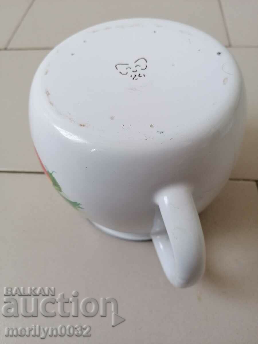 Доставка на Емайлиран чайник от соца, съд с емайл СССР Доставка на Емайлиран чайник от соца, съд с емайл СССР