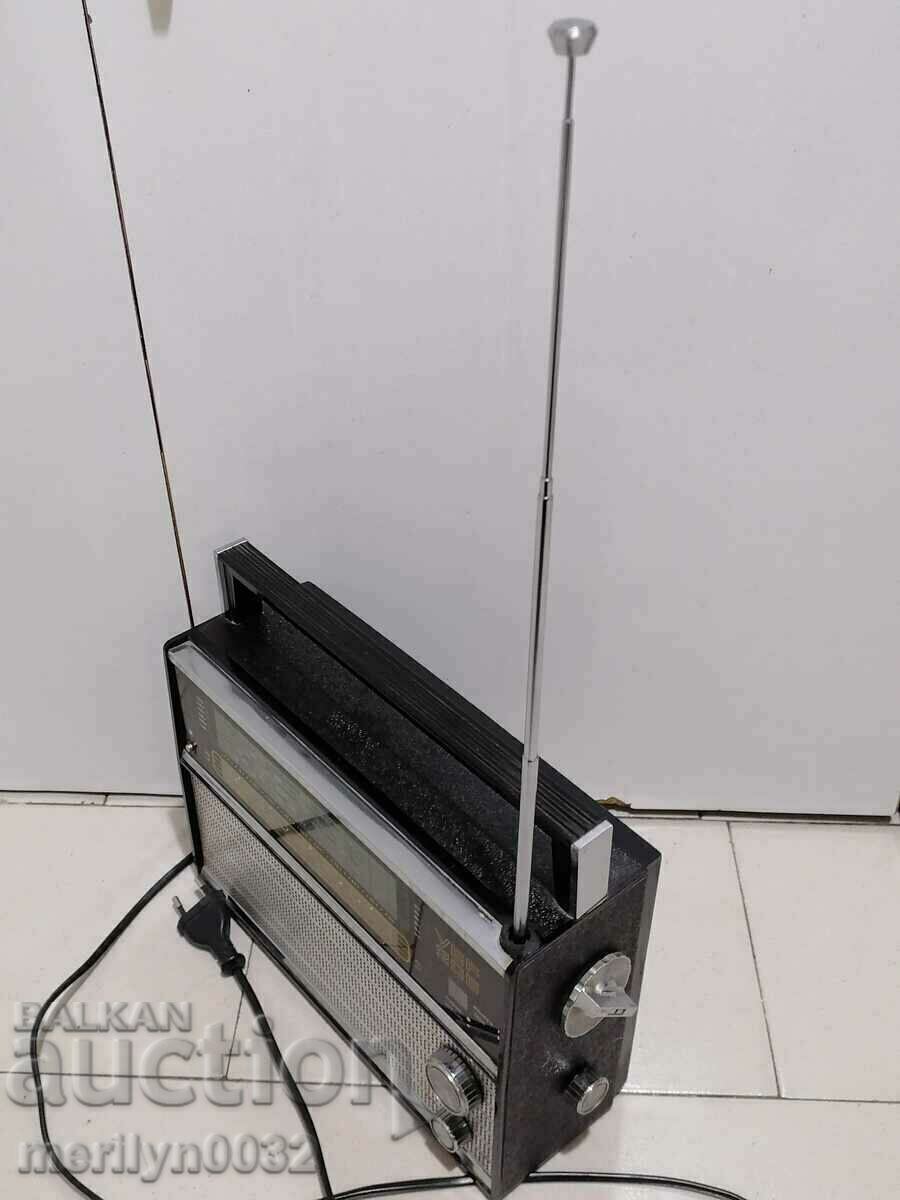 Delivery of Soc transistor "VEF-206", radio set, radio, antenna Delivery of Soc transistor "VEF-206", radio set, radio, antenna