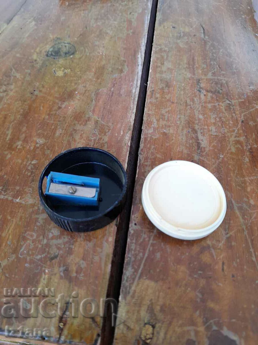 Παλιά ξύστρα, ένα παιχνίδι - 5 Παλιά ξύστρα, ένα παιχνίδι - 5