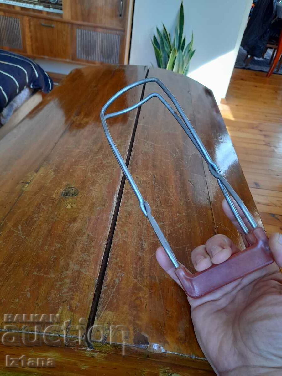 Παλιό κλιπ, συσκευή για την αφαίρεση βάζων με τιμή 20.00 BGN | € 10.23