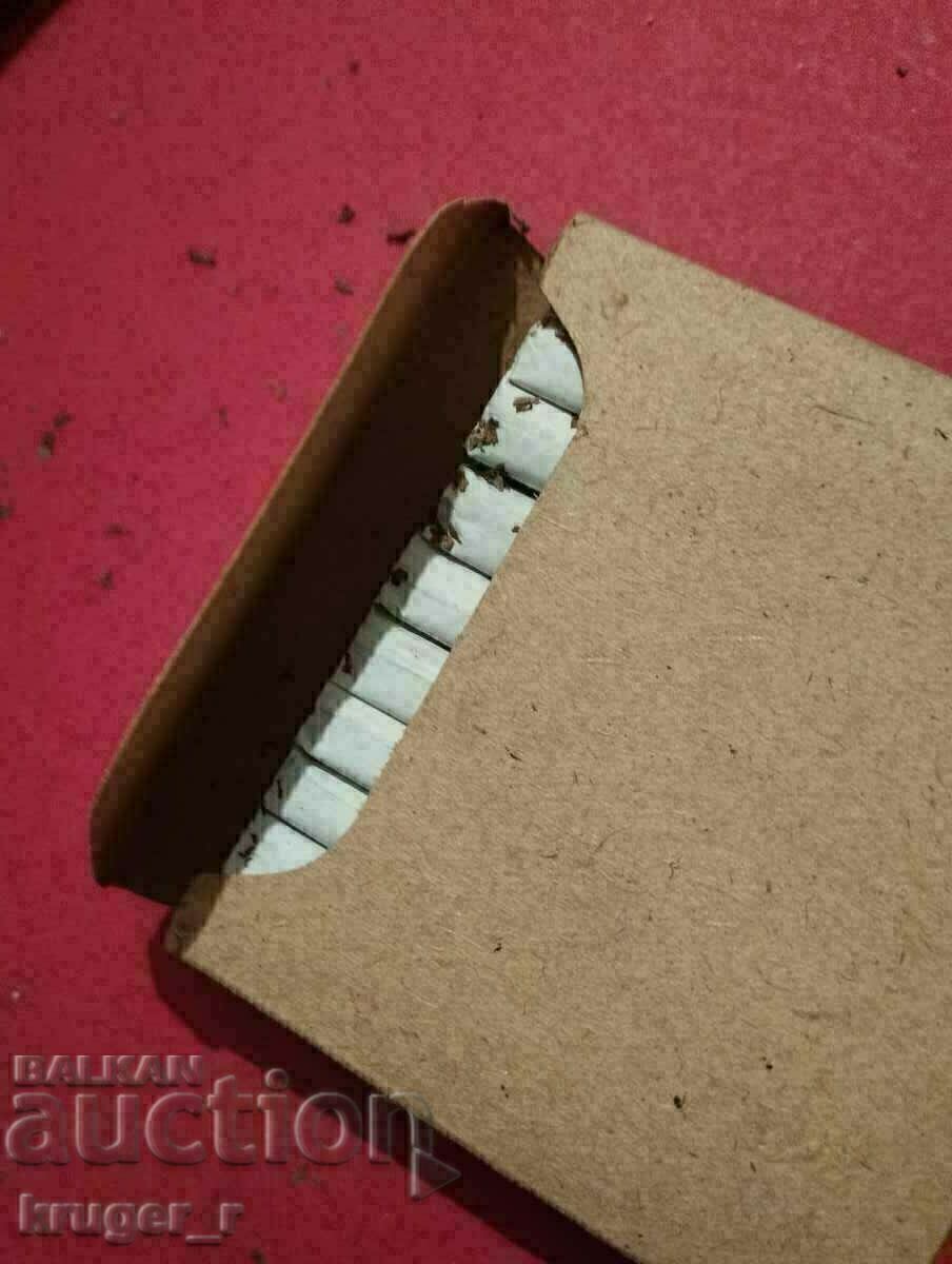 Delivery of Cigarettes BUZLUDZA 1952