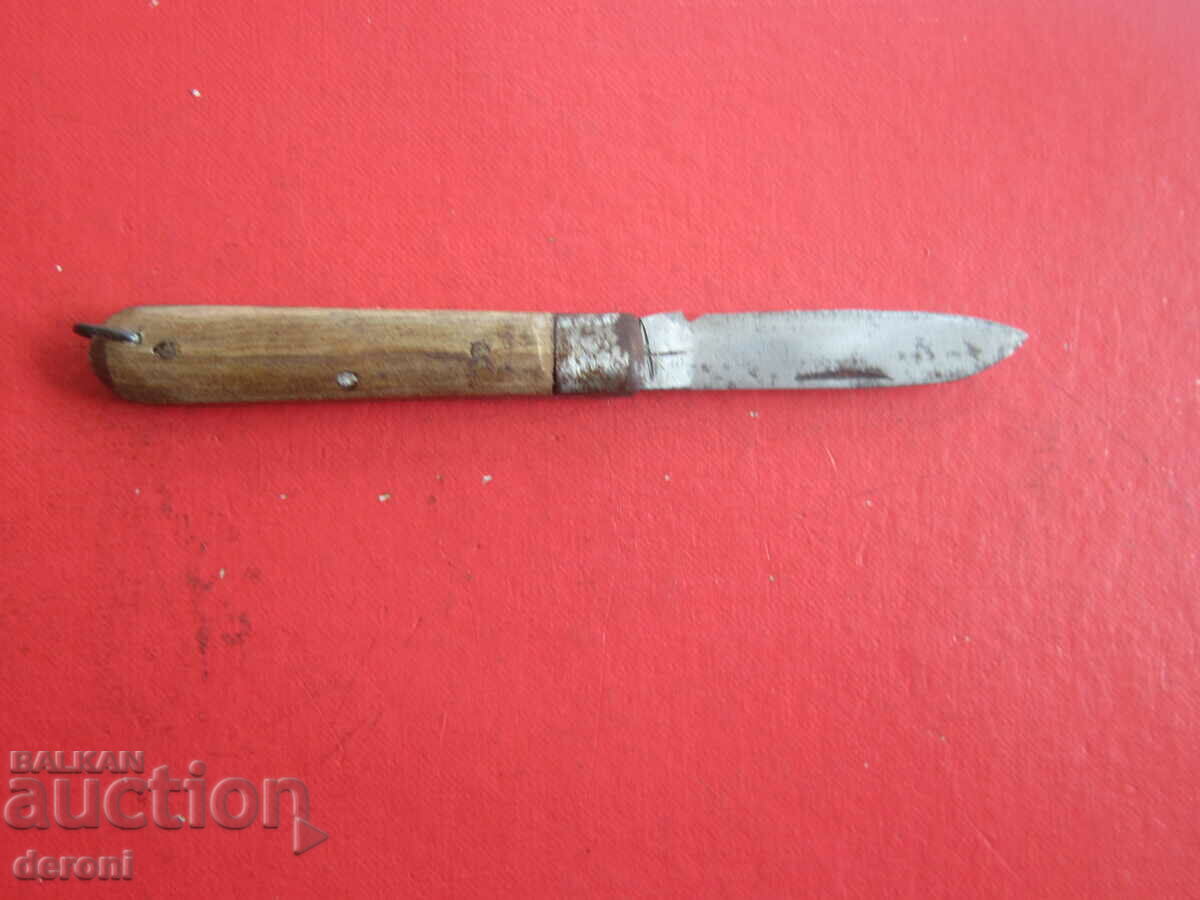 Royal soldier foot knife with price 40.00 BGN | € 20.45 Royal soldier foot knife with price 40.00 BGN | € 20.45