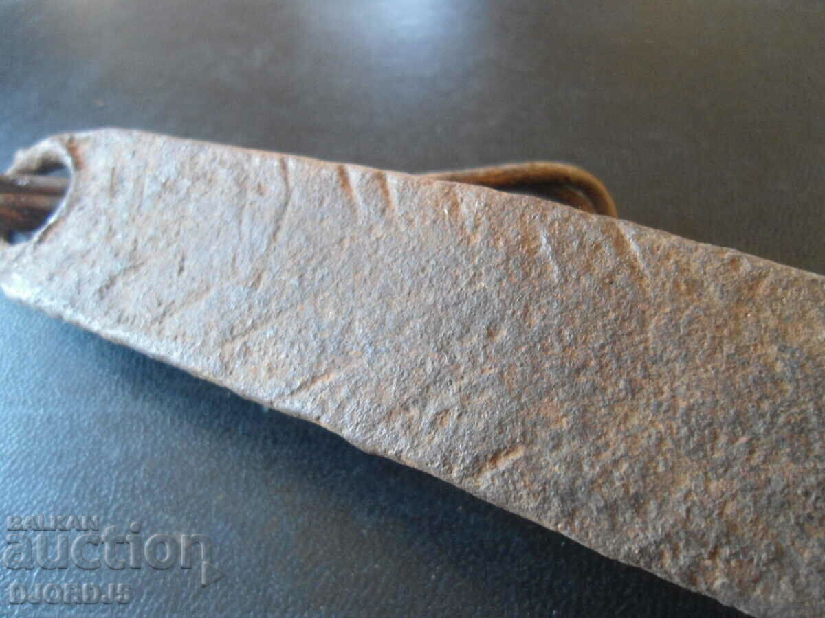 Auction Old wrought latch Auction Old wrought latch