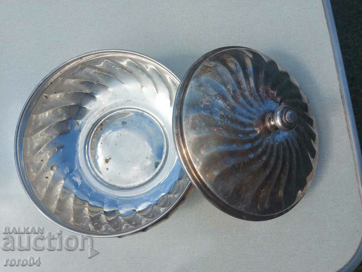 BEAUTIFUL SILVER DISH - CANDY BOX - BOX with price 67.50 BGN | € 34.51 BEAUTIFUL SILVER DISH - CANDY BOX - BOX with price 67.50 BGN | € 34.51