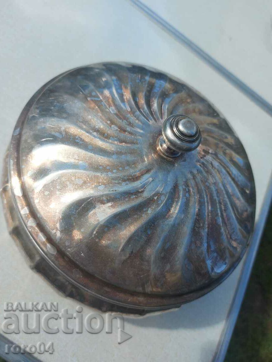 BEAUTIFUL SILVER DISH - CANDY BOX - BOX - 6 BEAUTIFUL SILVER DISH - CANDY BOX - BOX - 6