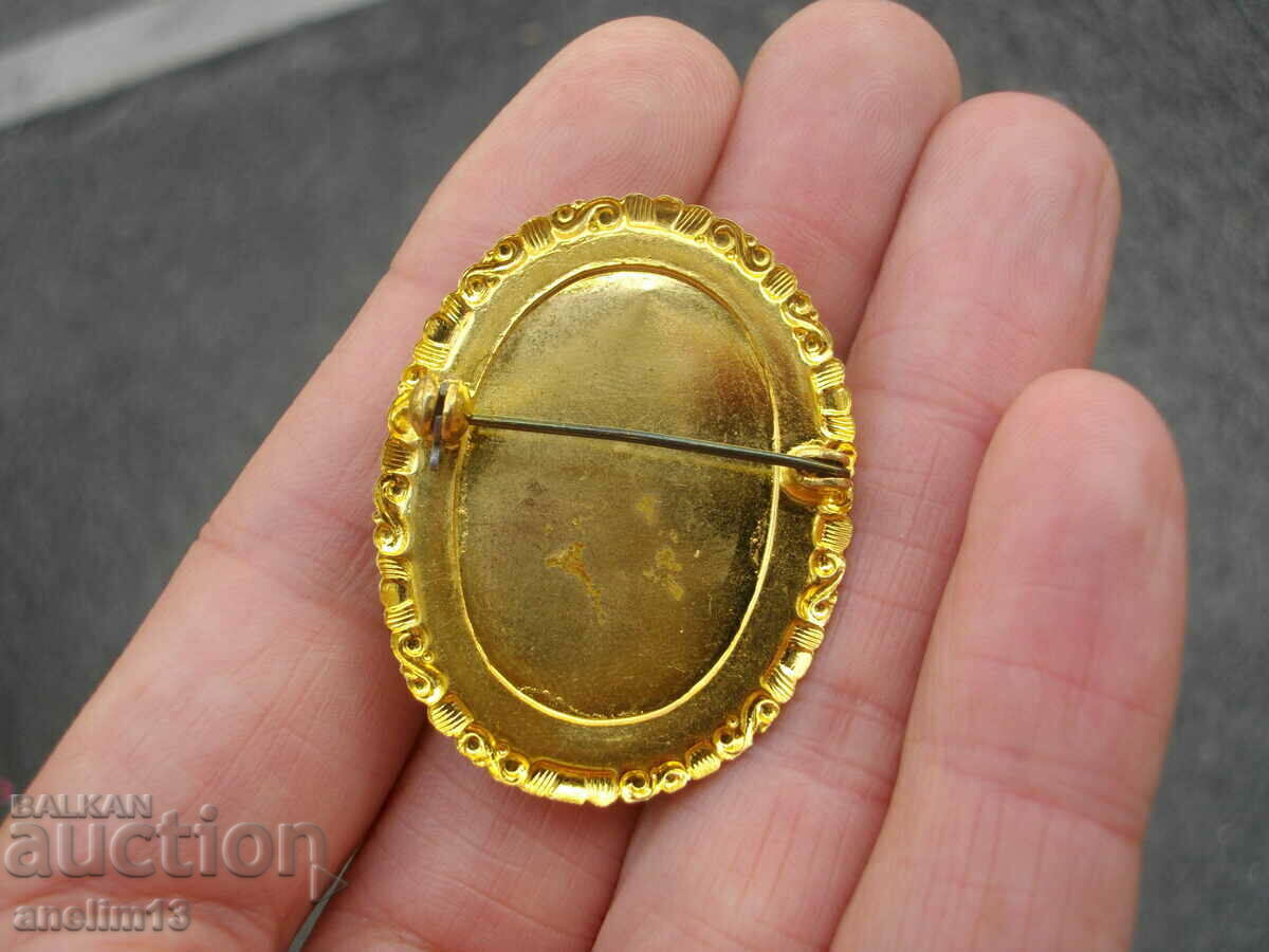 Delivery of STARA BROSHKA KAMEA Delivery of STARA BROSHKA KAMEA