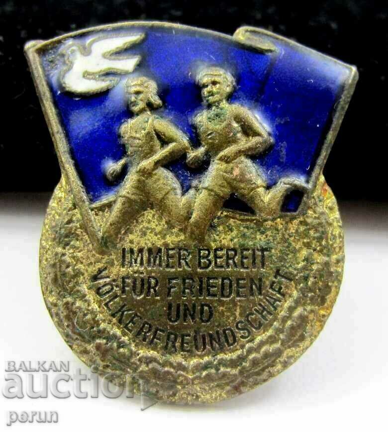 Доставка на Германска свободна младеж-Винаги готов за мир и приятелство Доставка на Германска свободна младеж-Винаги готов за мир и приятелство