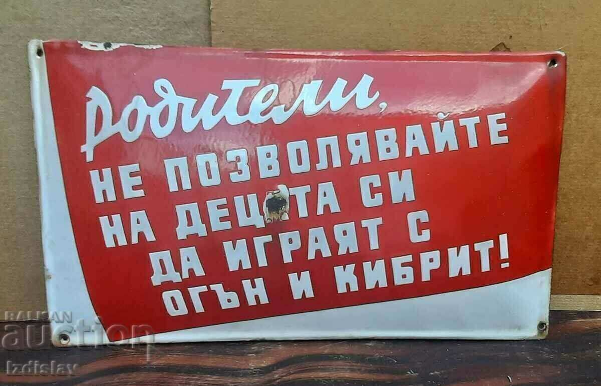 Socialist enamel plate Socialist enamel plate