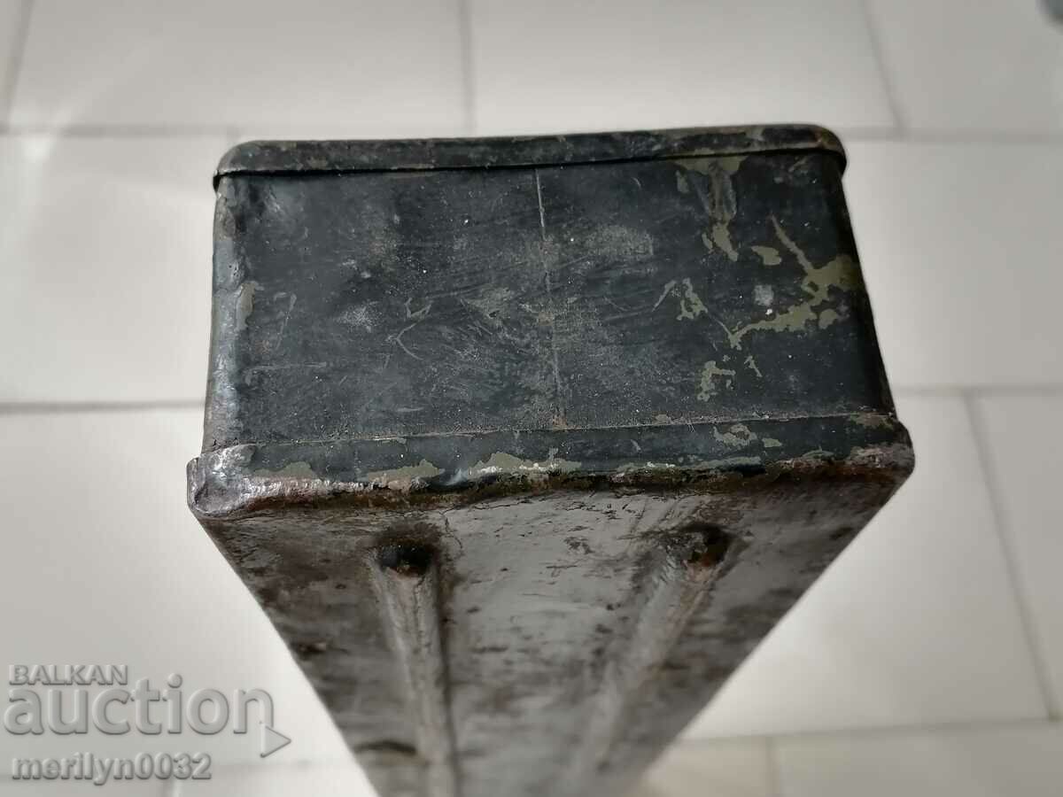 Licitație Cutie metalică a armatei germane Cutie al doilea război mondial Licitație Cutie metalică a armatei germane Cutie al doilea război mondial