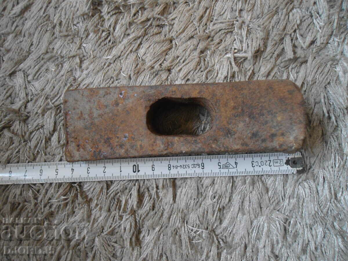 Delivery of Old hammer, 0.850 kg