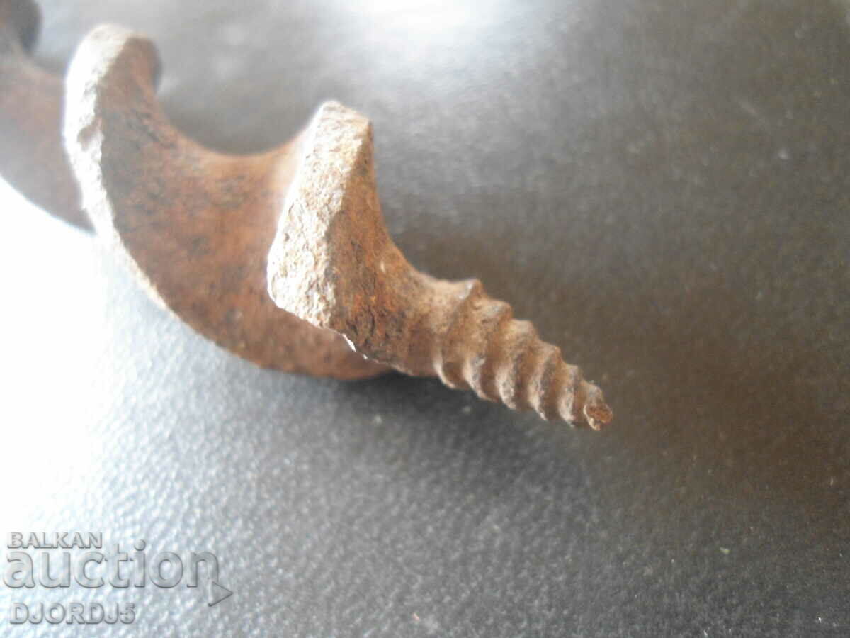 Auction Old drill, chipping Auction Old drill, chipping