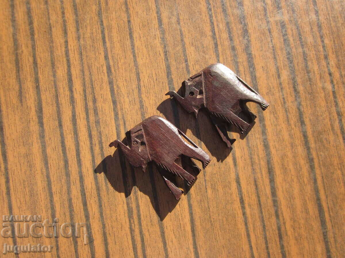 Auction two small ebony elephants elephant elephant ebony 2 pieces Auction two small ebony elephants elephant elephant ebony 2 pieces