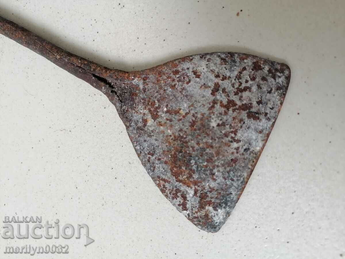 Аукцион Огрибка, угрибки, огрибки, угрибка, ковано желязо Аукцион Огрибка, угрибки, огрибки, угрибка, ковано желязо