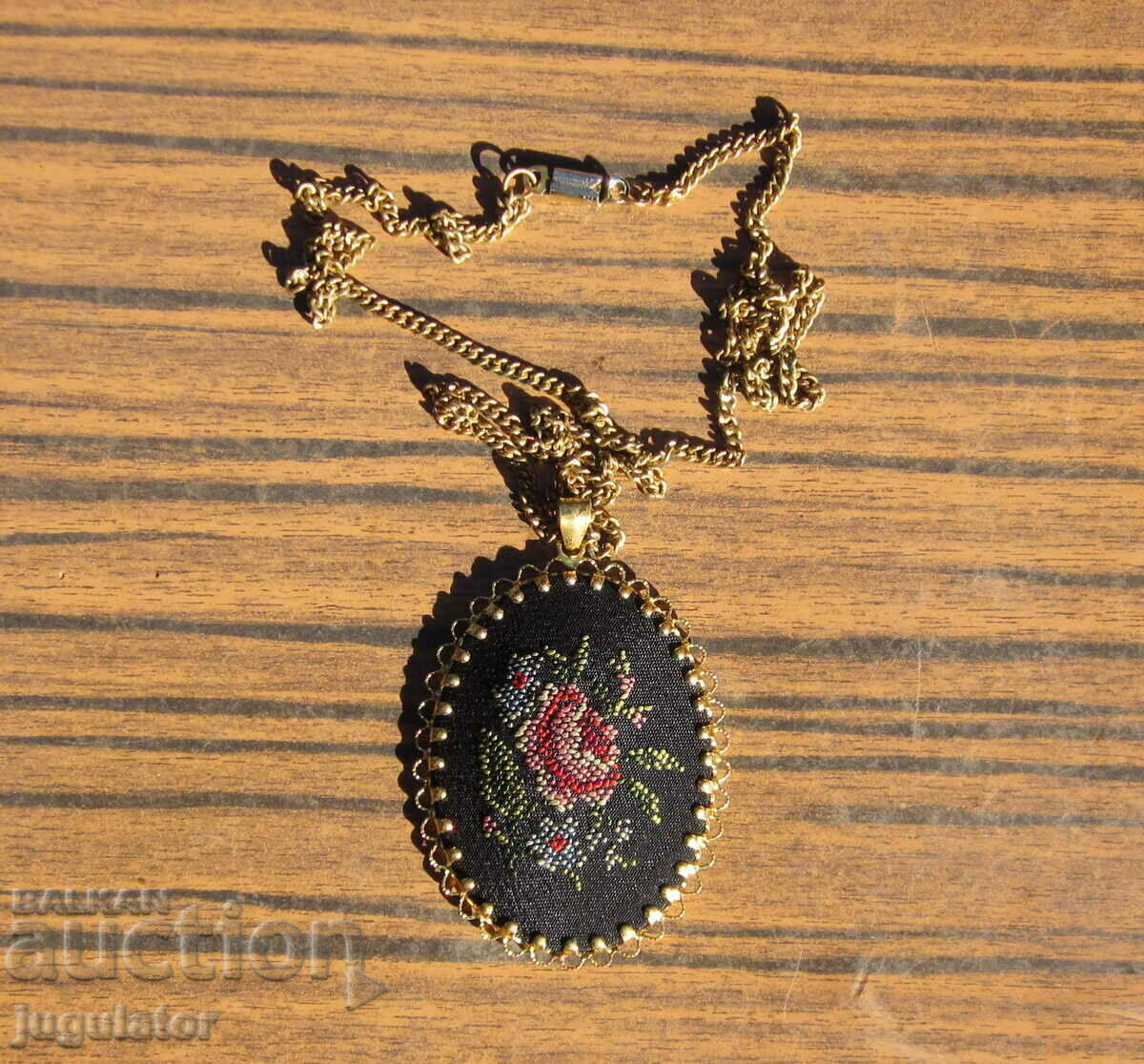 old ladies gold plated mirror pendant with chain embroidery