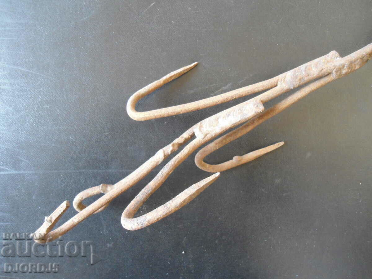 Auction  Old iron, hook, hook, dwarf