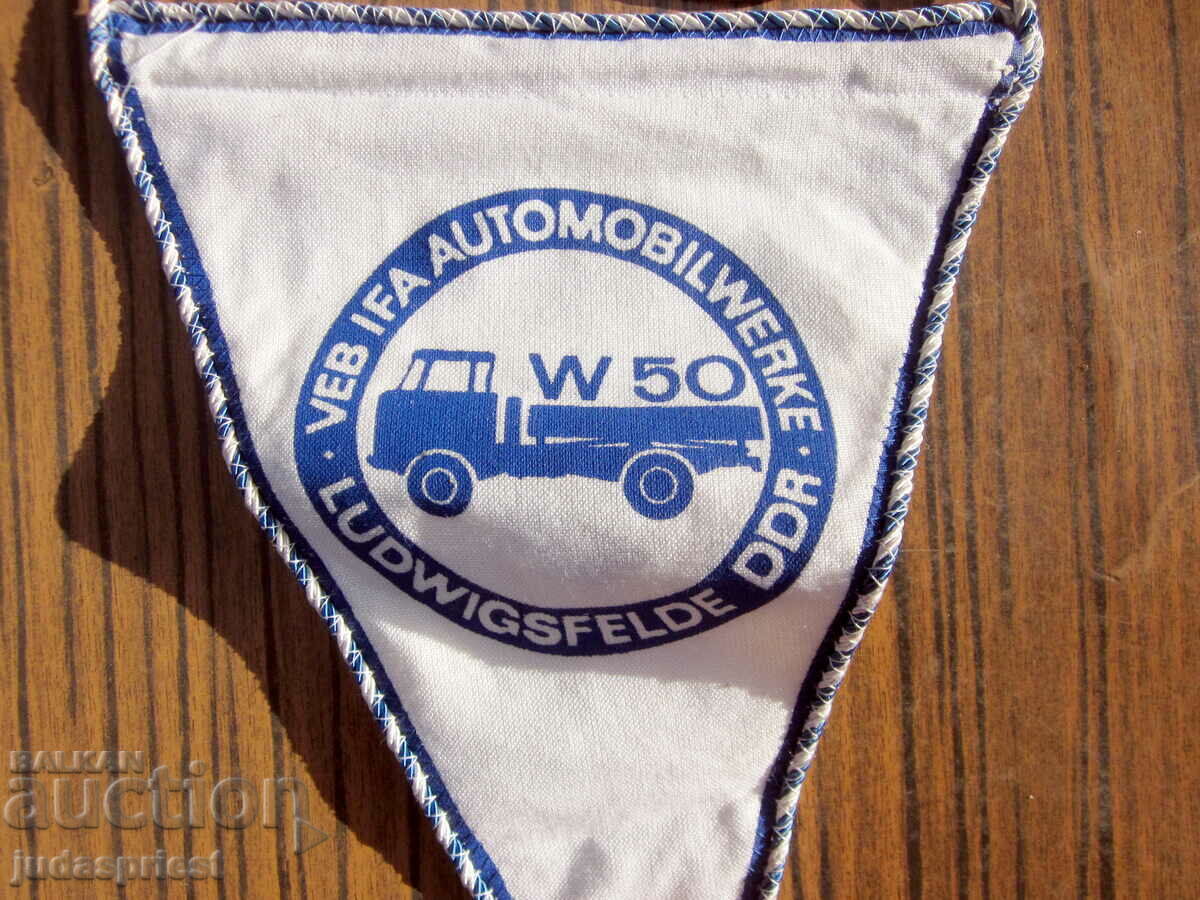 old pennant IFA truck flag IFA trucks with price 20.00 BGN | € 10.23 old pennant IFA truck flag IFA trucks with price 20.00 BGN | € 10.23