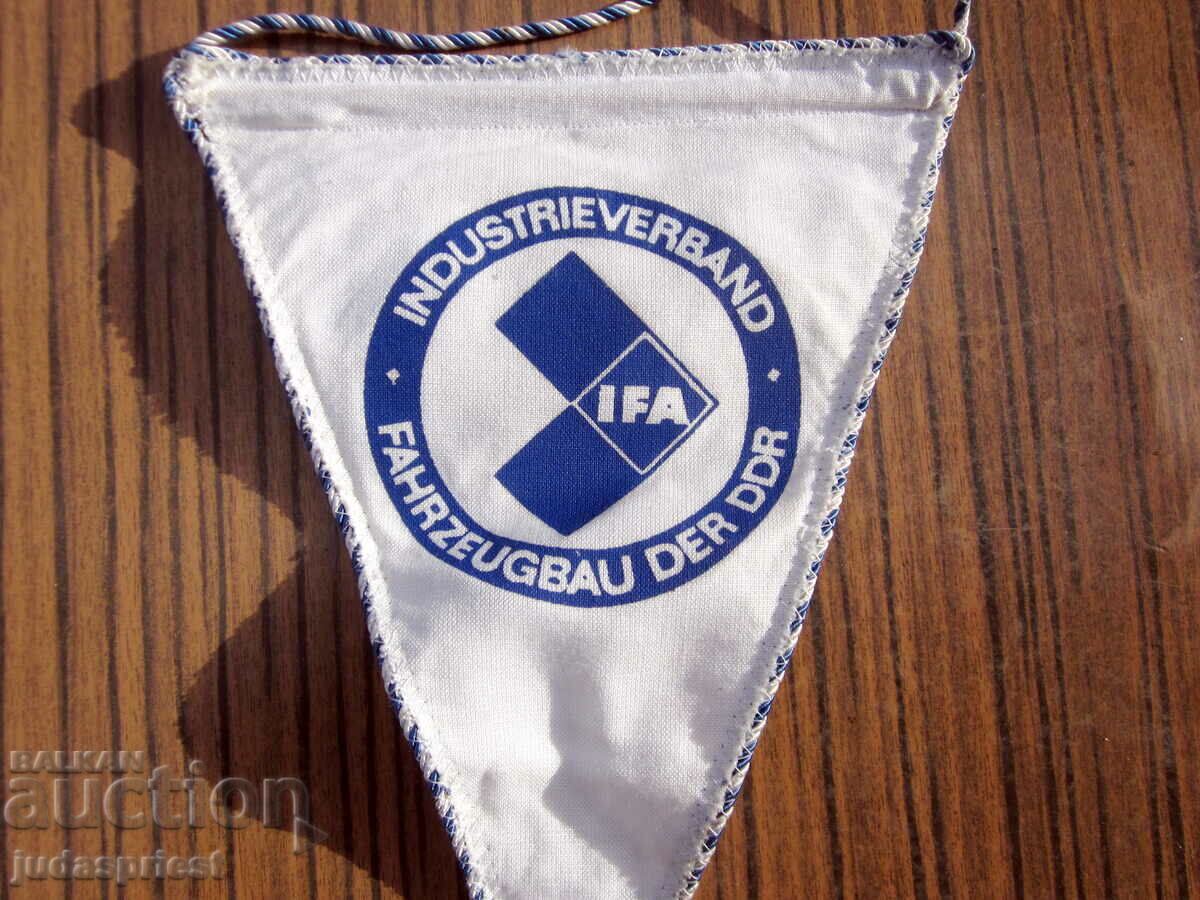 Delivery of old pennant IFA truck flag IFA trucks Delivery of old pennant IFA truck flag IFA trucks