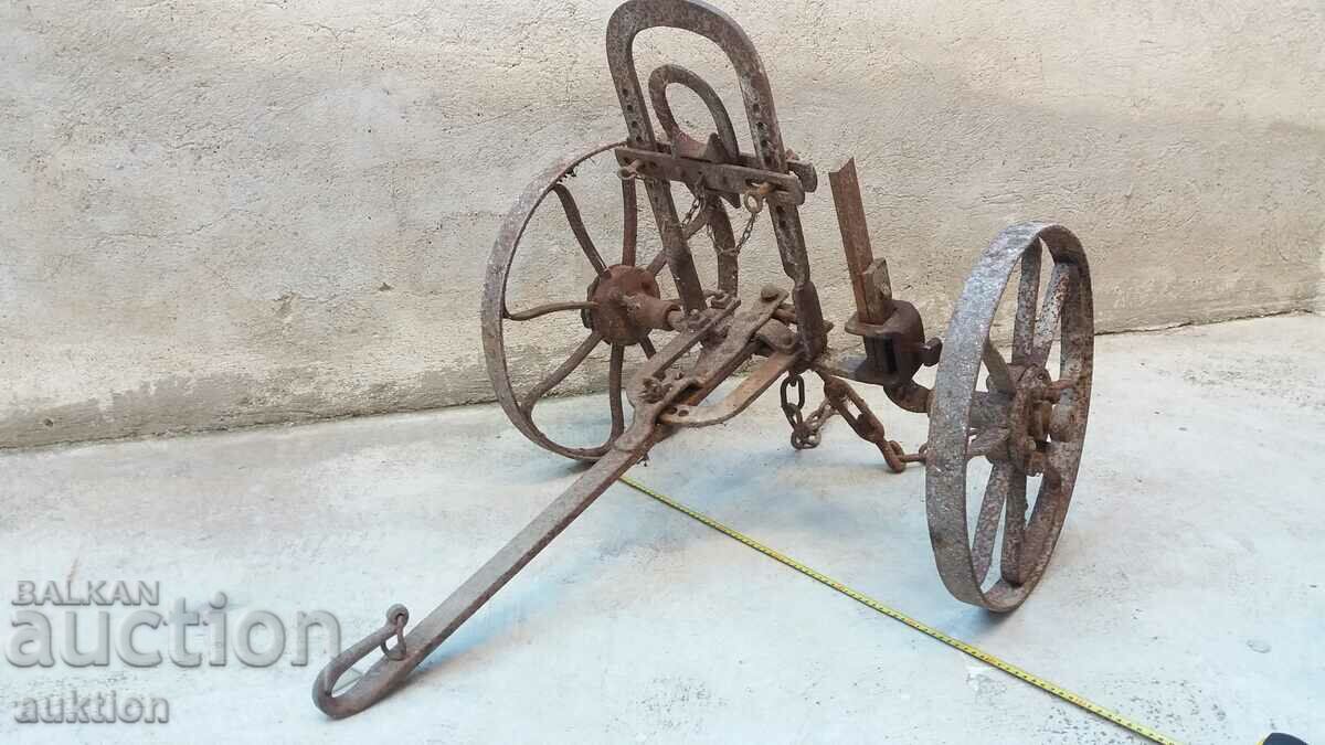 EXCELLENT PRESERVED RENAISSANCE CYCLER, PLOW TRAILER with price 269.99 BGN | € 138.04 EXCELLENT PRESERVED RENAISSANCE CYCLER, PLOW TRAILER with price 269.99 BGN | € 138.04