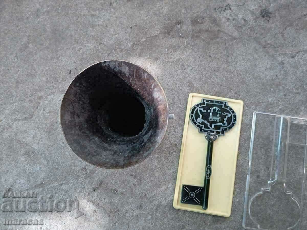 Auction Lot of old stuff Auction Lot of old stuff