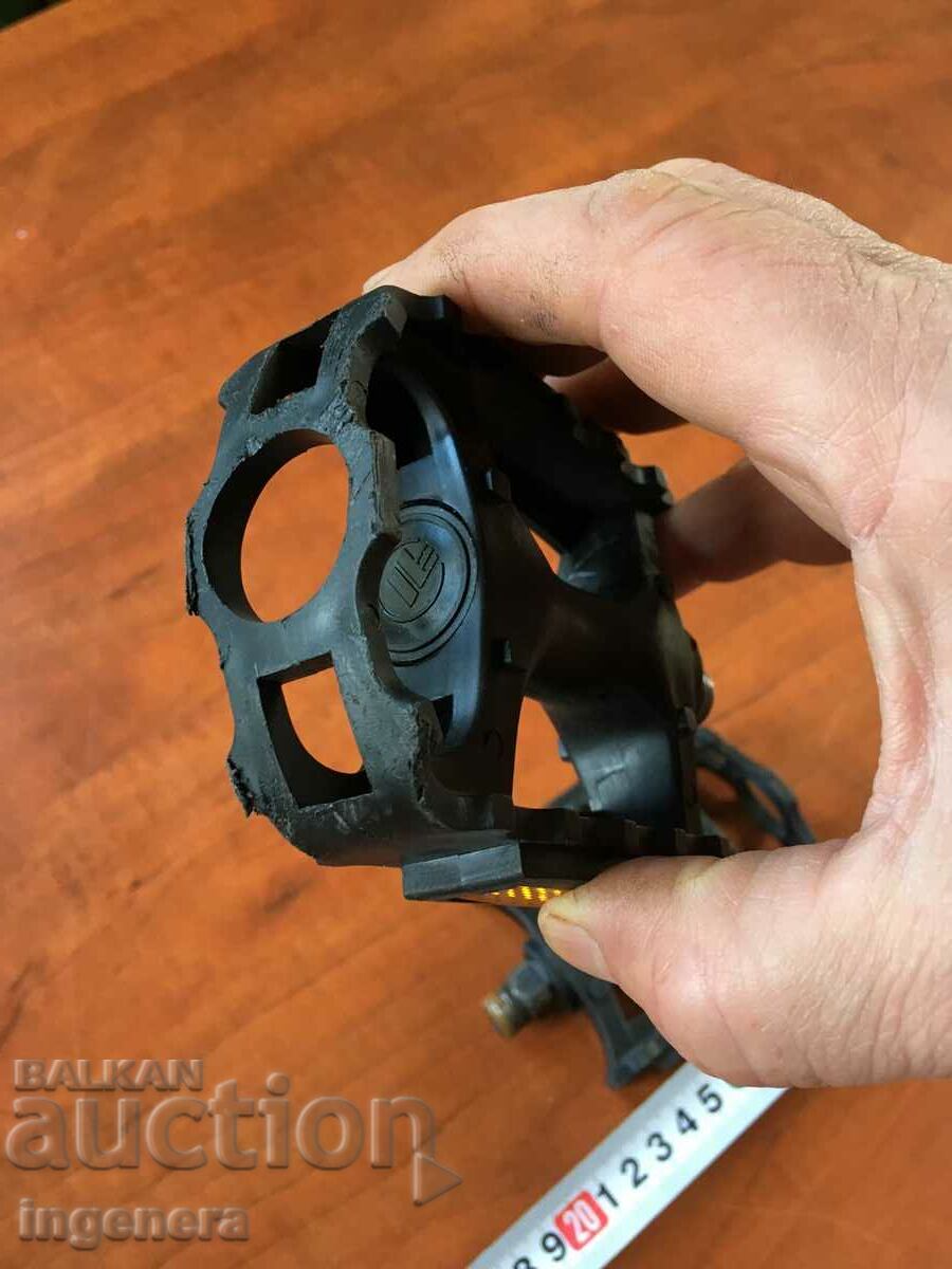 ПЕДАЛ ПЕДАЛИ ЗА ВЕЛОСИПЕД КОЛЕЛО СЪС СВЕТЛООТРАЗИТЕЛИ-2 БР - 5 ПЕДАЛ ПЕДАЛИ ЗА ВЕЛОСИПЕД КОЛЕЛО СЪС СВЕТЛООТРАЗИТЕЛИ-2 БР - 5