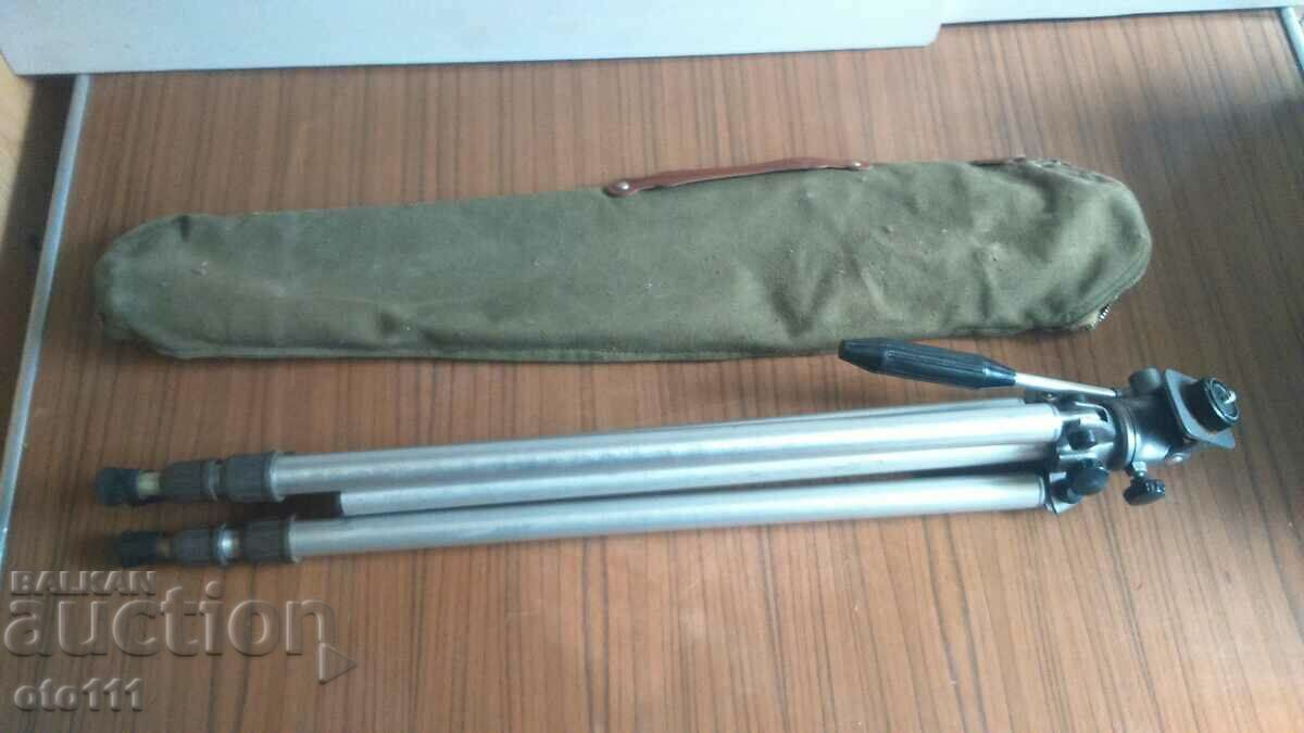 TREPIED PENTRU CAMERA cu preț € 30.00 | 58.67 BGN