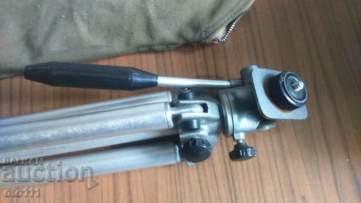 Auction TRIPOD FOR CAMERA Auction TRIPOD FOR CAMERA