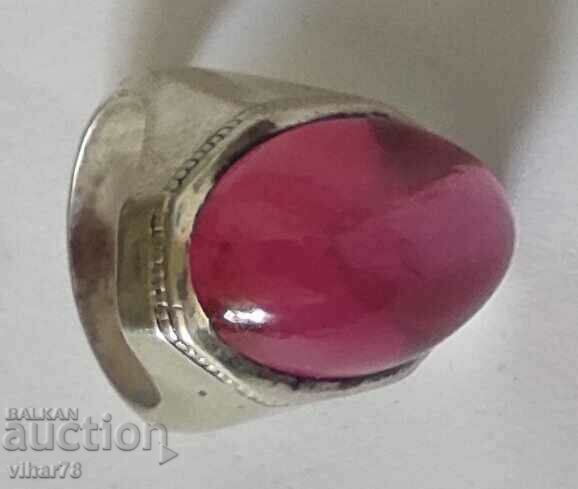 Auction MEN'S SOLID OLD SILVER RING WITH RUBY Auction MEN'S SOLID OLD SILVER RING WITH RUBY