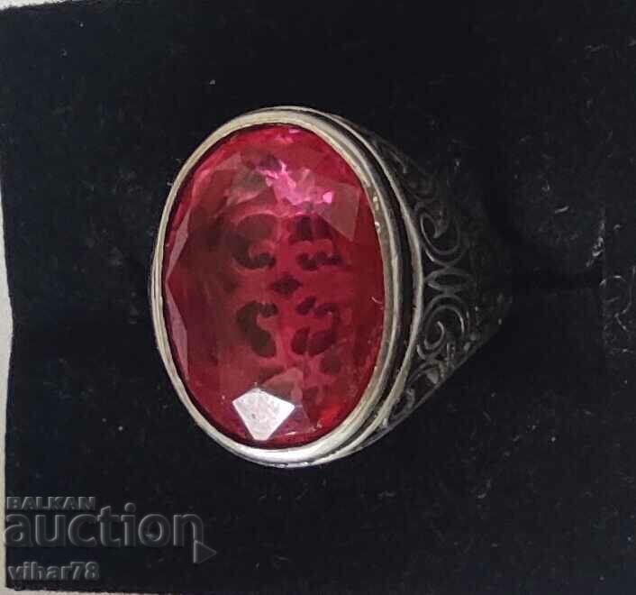 Auction MEN'S SOLID SILVER RING WITH RUBY Auction MEN'S SOLID SILVER RING WITH RUBY