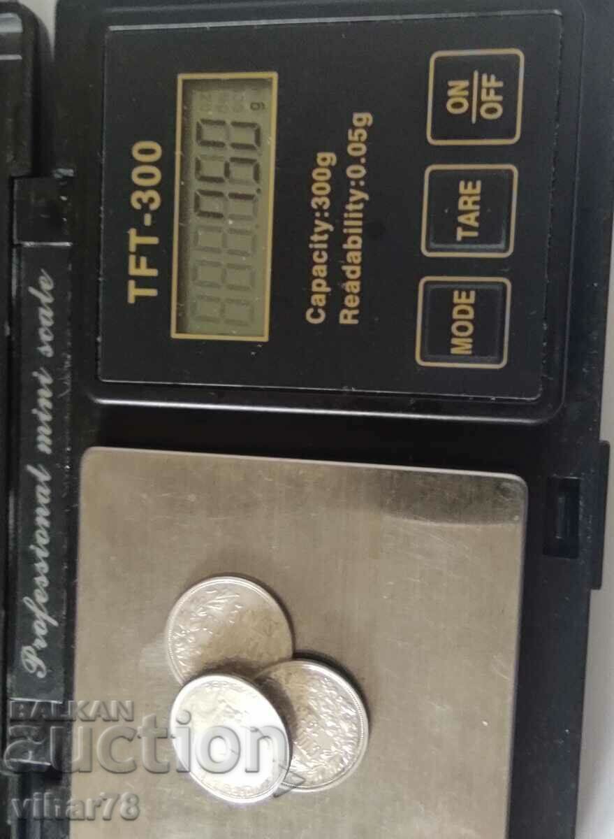 Auction Lot of 3 silver coins - 50 cents Auction Lot of 3 silver coins - 50 cents