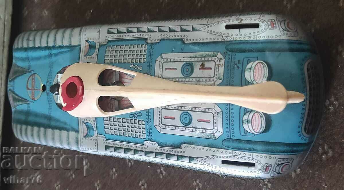 Auction Rare collectible tin toy - CAR Auction Rare collectible tin toy - CAR