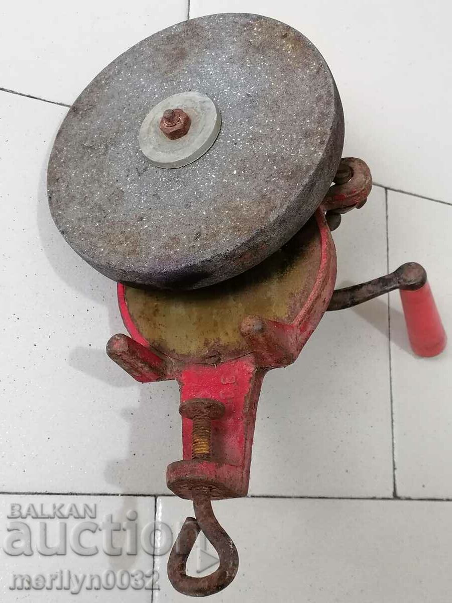 An old hand held sandpaper with a clamp grinder mechanism from the 20th century with price 66.00 BGN | € 33.75 An old hand held sandpaper with a clamp grinder mechanism from the 20th century with price 66.00 BGN | € 33.75