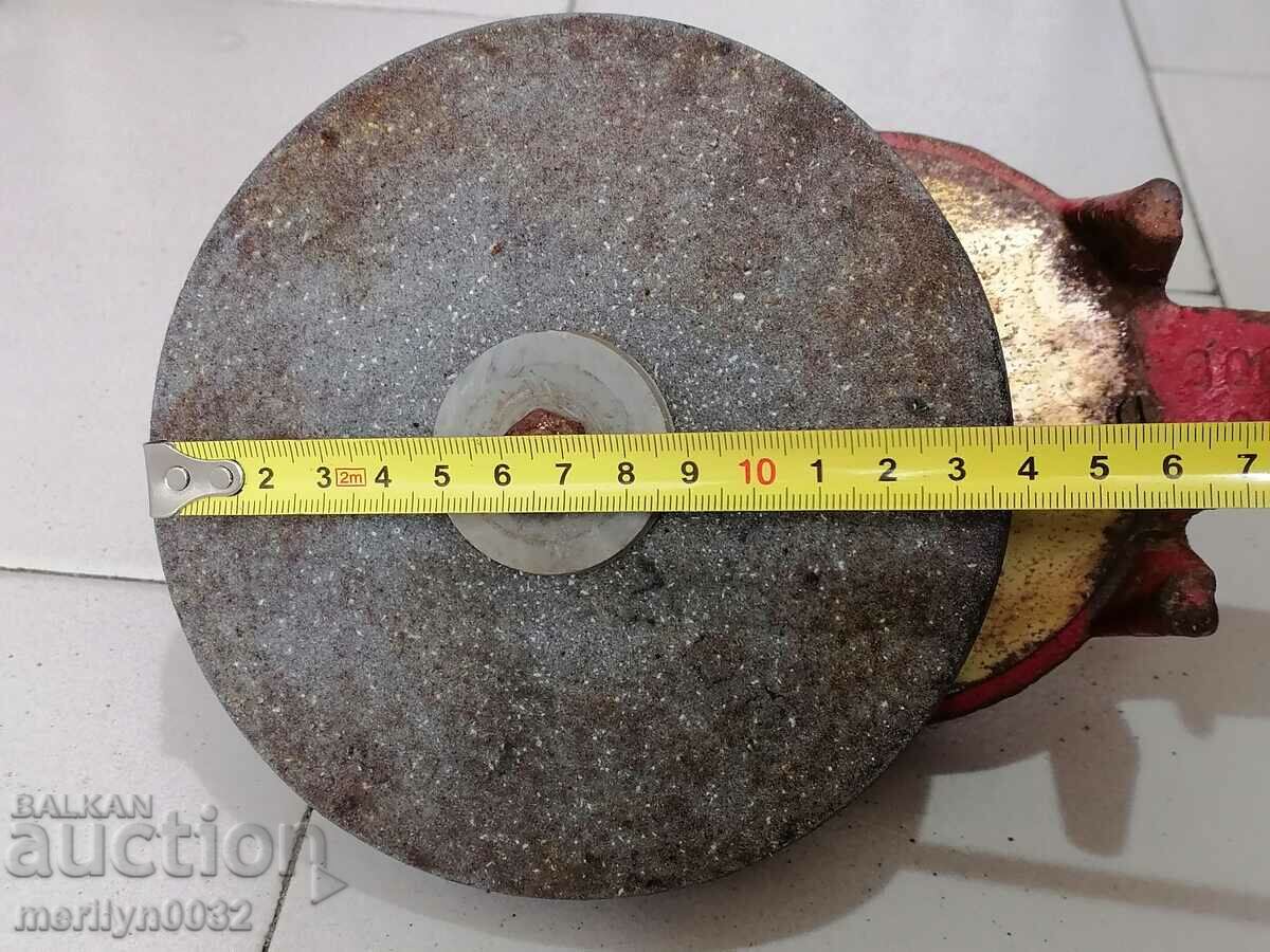 Auction An old hand held sandpaper with a clamp grinder mechanism from the 20th century Auction An old hand held sandpaper with a clamp grinder mechanism from the 20th century