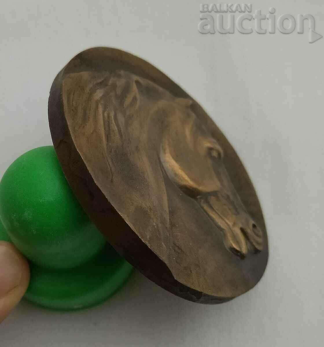 Auction EQUESTRIAN FEDERATION OF BULGARIA 1979 MEDAL PLAQUE Auction EQUESTRIAN FEDERATION OF BULGARIA 1979 MEDAL PLAQUE