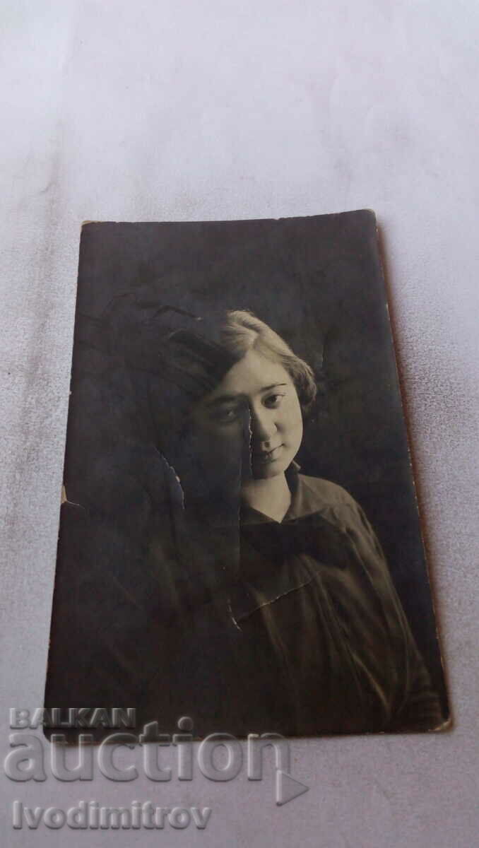 Photo Plovdiv Young girl 1916