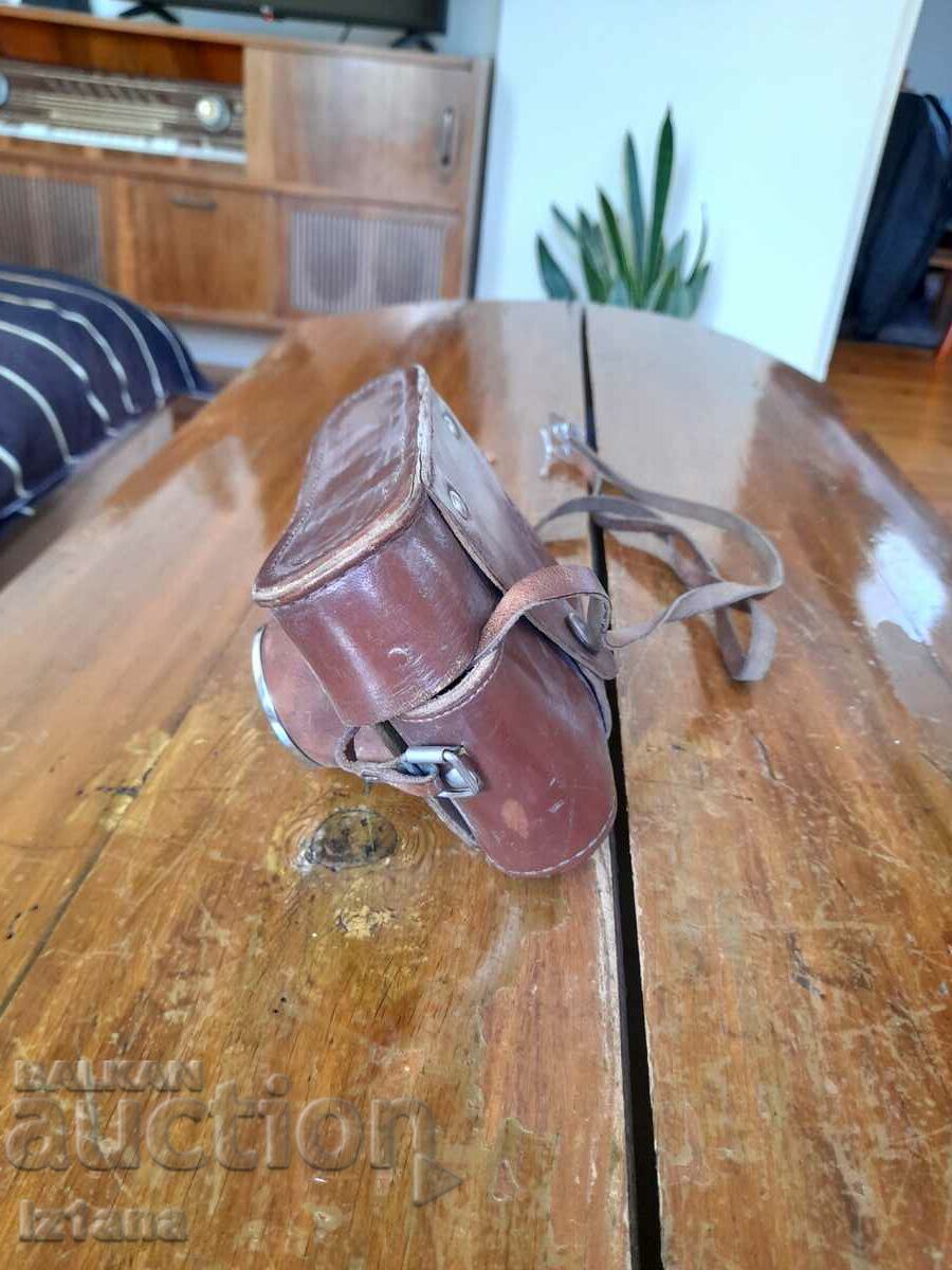 Carcasă veche pentru cameră FED 3 cu preț 15.00 BGN | € 7.67