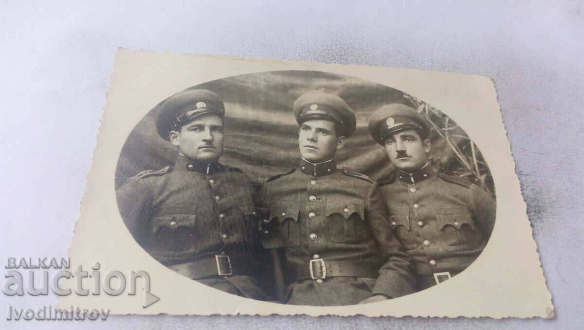 Foto Trei soldați 1935