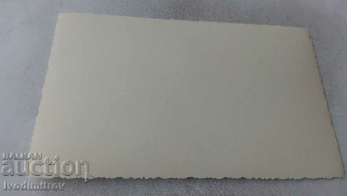 Photo Silistra A boy and two young girls with price 2.35 BGN | € 1.20 Photo Silistra A boy and two young girls with price 2.35 BGN | € 1.20