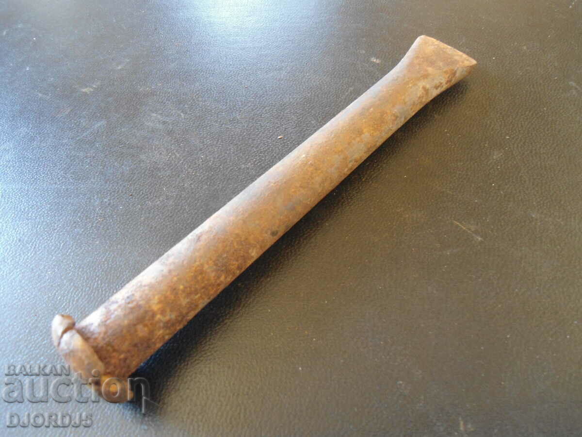 An old tool, a chopper with price 2.00 BGN | € 1.02 An old tool, a chopper with price 2.00 BGN | € 1.02