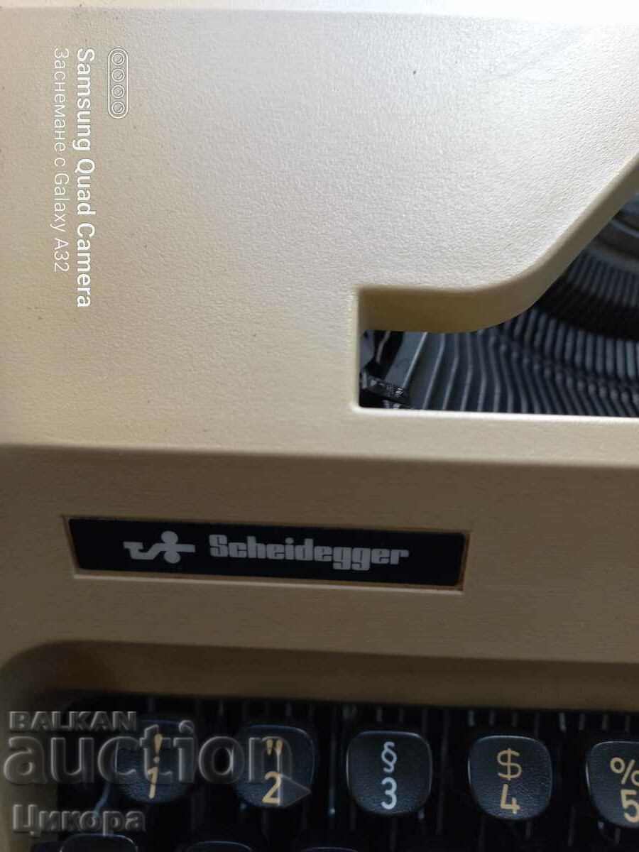 Auction GERMAN TYPEWRITER IN A SUITCASE Auction GERMAN TYPEWRITER IN A SUITCASE