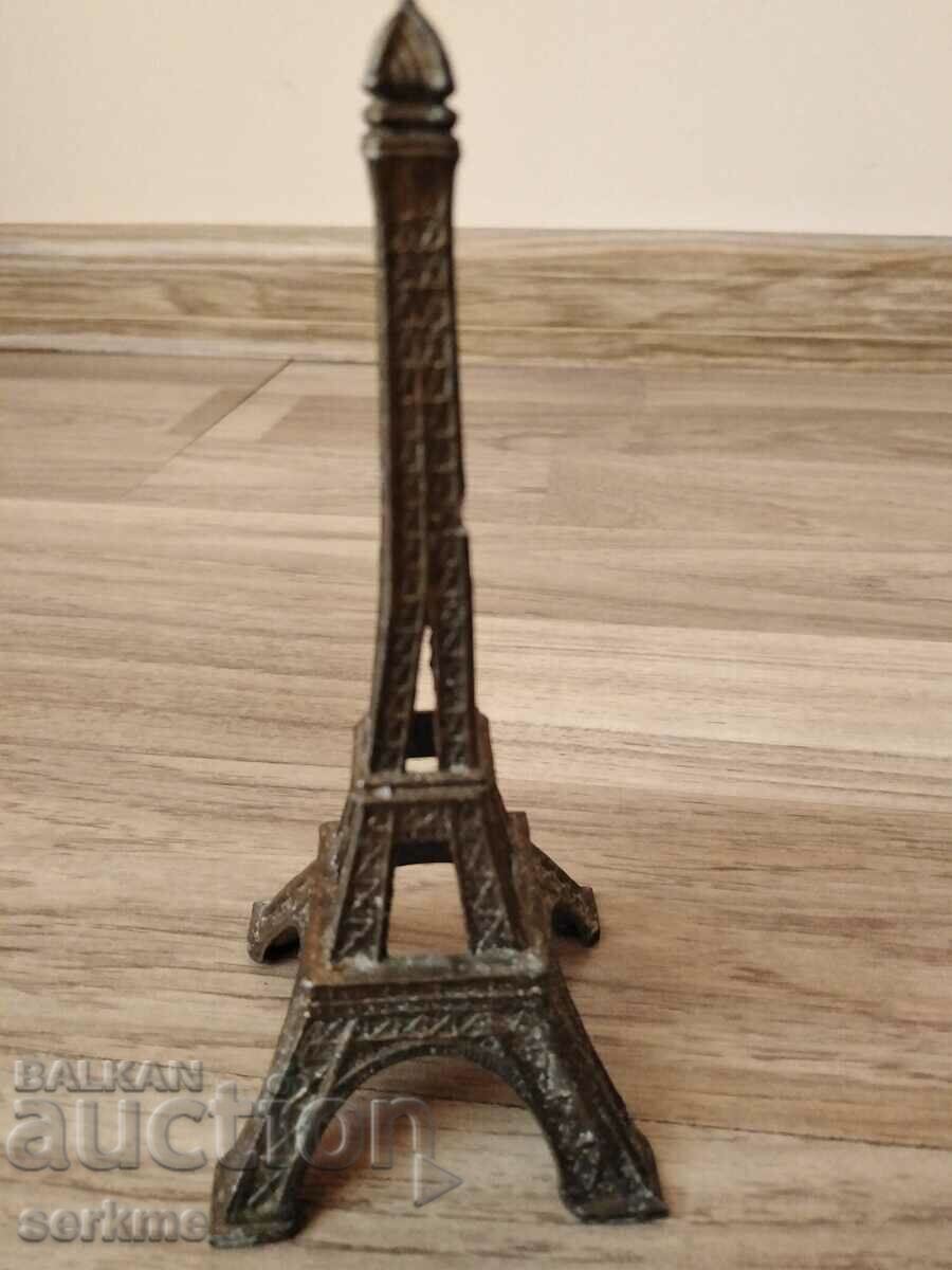 Eiffel Towers - 5 Eiffel Towers - 5