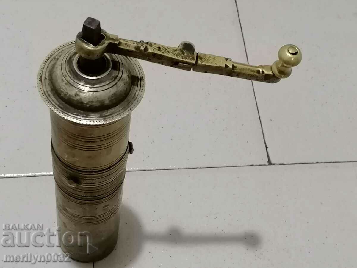 Ottoman hand grinder for pepper, coffee, grinder with price 78.00 BGN | € 39.88