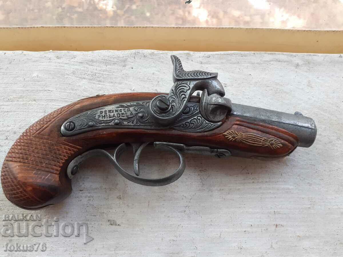 Great little capsule rifle with working mechanism - replica