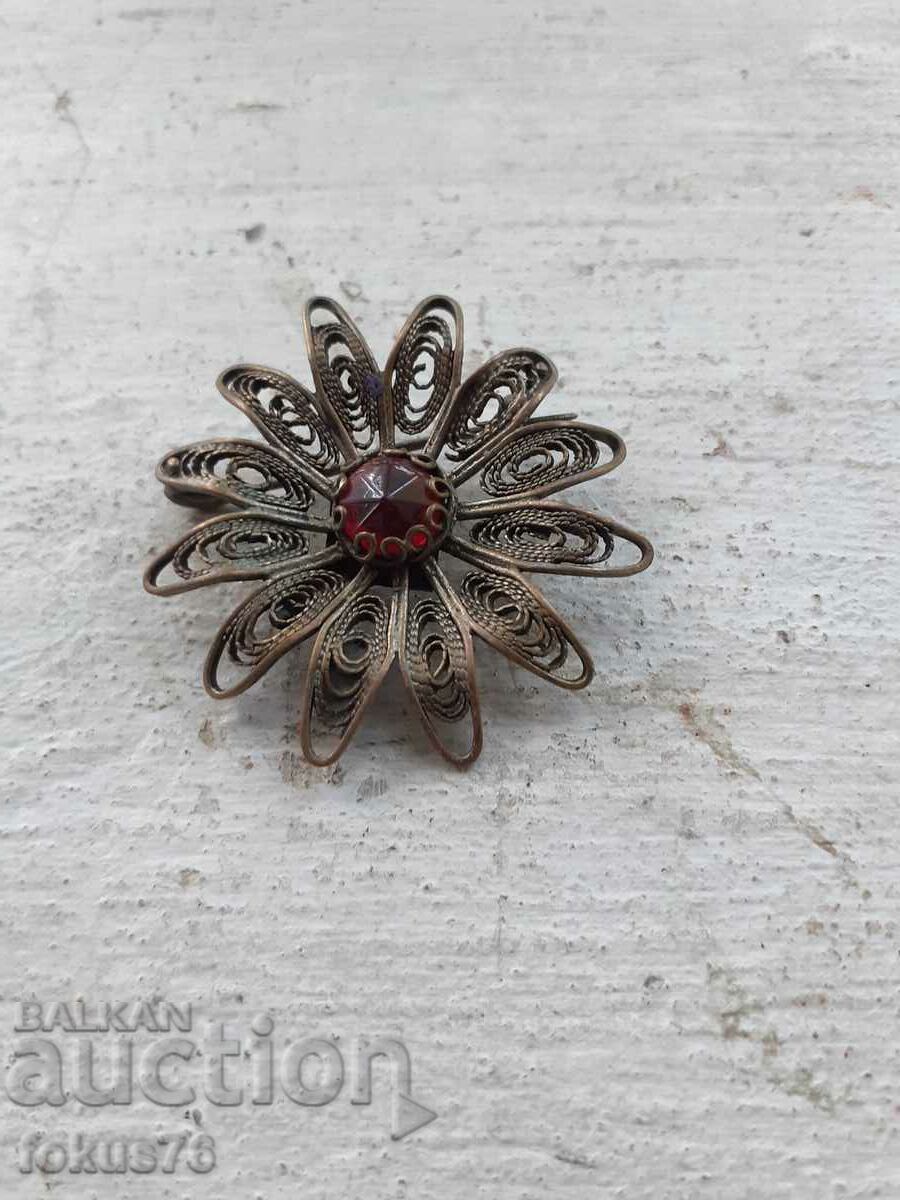 Renaissance jewelry brooch filigree red glass with price 40.00 BGN | € 20.45 Renaissance jewelry brooch filigree red glass with price 40.00 BGN | € 20.45
