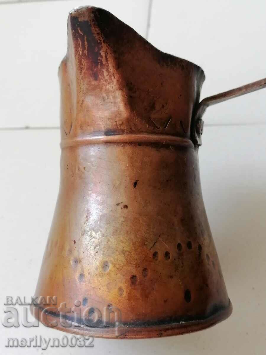 Old copper tin, coffee, baker, copper pot with price 44.00 BGN | € 22.50 Old copper tin, coffee, baker, copper pot with price 44.00 BGN | € 22.50